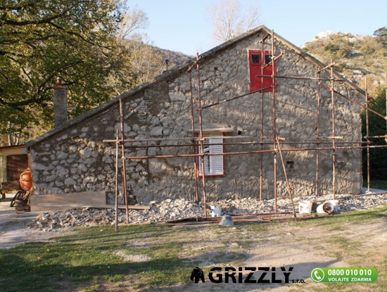Sedliacky dom obci Bakarac - Chorvátsko